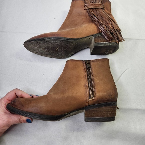 Circle G Size US 7.5 M Womens Leather Round Toe Side Fringe Shortie Boots Tan - Picture 6 of 13